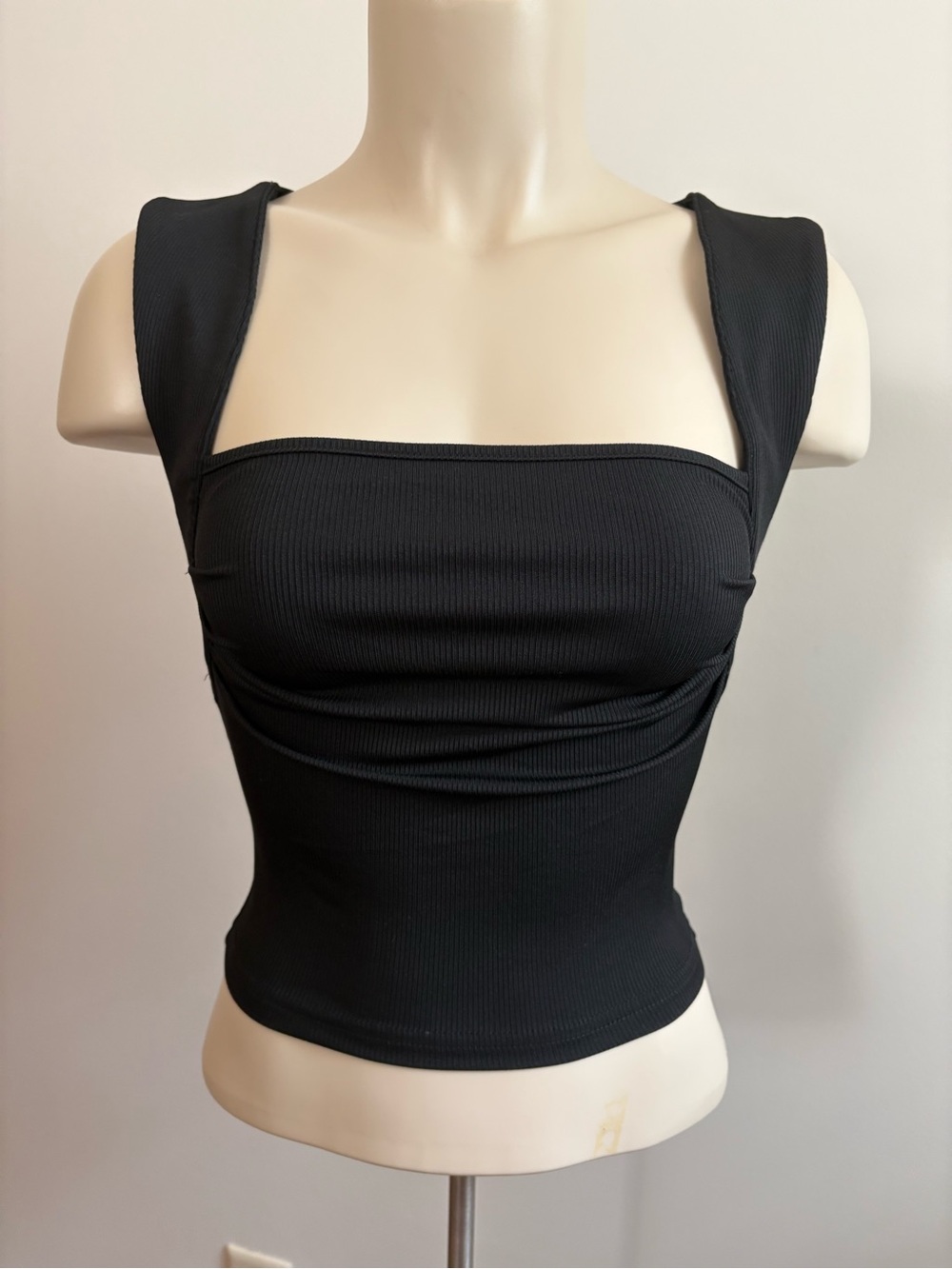 Cider Solid Black Ruched Square Neck Crop Tank Top Size XS